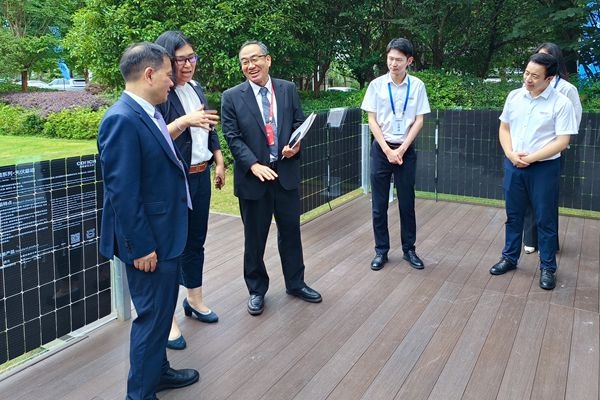 13.其他來賓參觀海螺屋1 13.其他來賓參觀海螺屋1