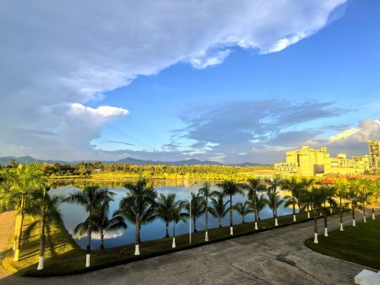 金色的盛裝，南加海螺，凌云峰_副本